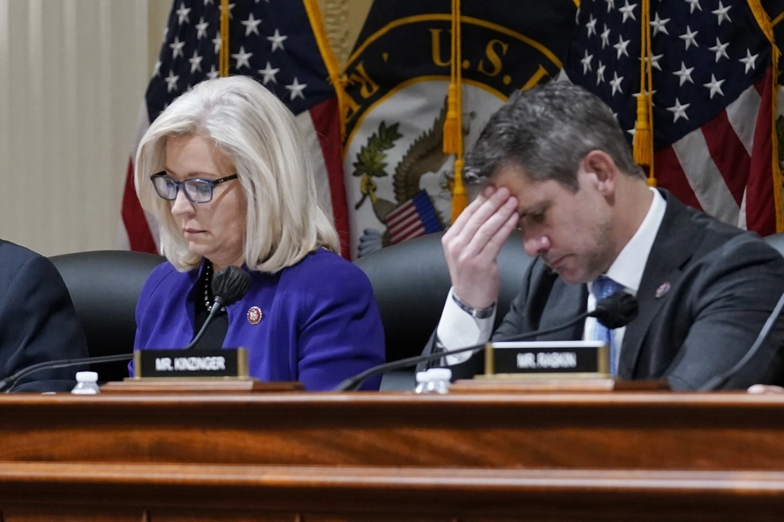 Liz Cheney y Adam Kinzinger fueron acusados por su propio partido de "comportamiento destructivo" para los republicanos y para la Cámara de Representantes de Estados Unidos. Foto Ap / Archivo