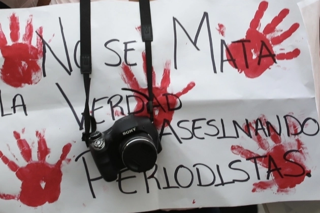 Protesta en la Ciudad de México por los periodistas asesinados. Foto Luis Castillo / Archivo
