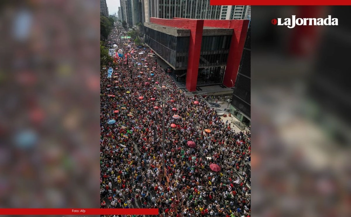 Decenas de miles de personas protestaron en 26 estados y el Distrito Federal contra el intento de legisladores de derecha de aprobar una iniciativa que permita la amnistía al ex presidente brasileño, sentenciado a 27 años de prisión. Los cantantes Caetano Veloso, Chico Buarque y Gilberto Gil acompañaron la manifestación en Río de Janeiro. 