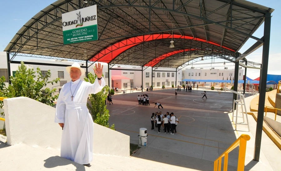 Imagen de una campaña de la diócesis de Ciudad Juárez en defensa del sacerdote Aristeo Trinidad Baca Baca (en imagen).