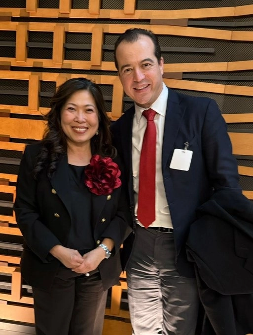  El subsecretario de Comercio Exterior, Luis Rosendo Gutiérrez junto con la ministra Mary Ng. Foto SE 