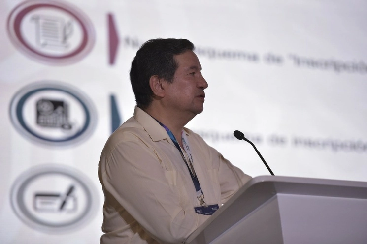 Alfredo Navarrete, titular de la Unidad de Banca, Valores y Ahorro de la Secretaría de Hacienda,  durante su participación en el segundo día del 12 Foro de Emisoras. Imagen tomada de @BMVMercados