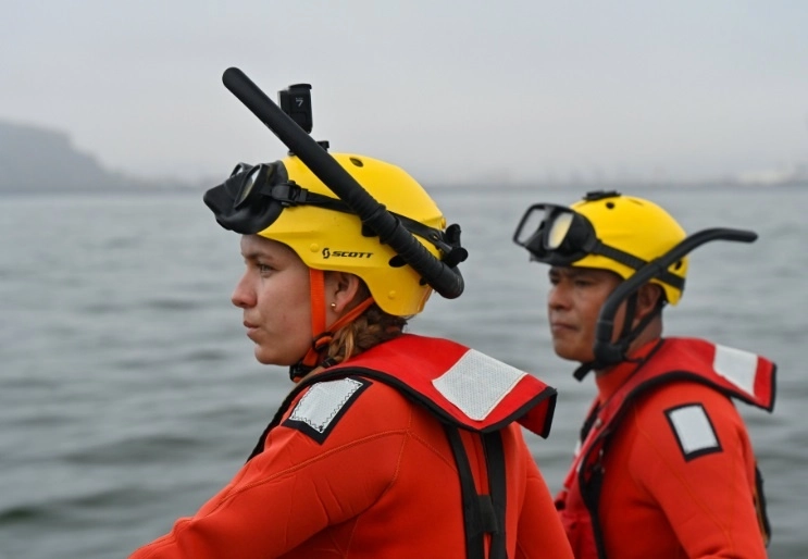 Para atención de emergencias, la Quinta Región Naval puso a disposición el número telefónico: 998-877-0186. Foto @SEMAR_mx 