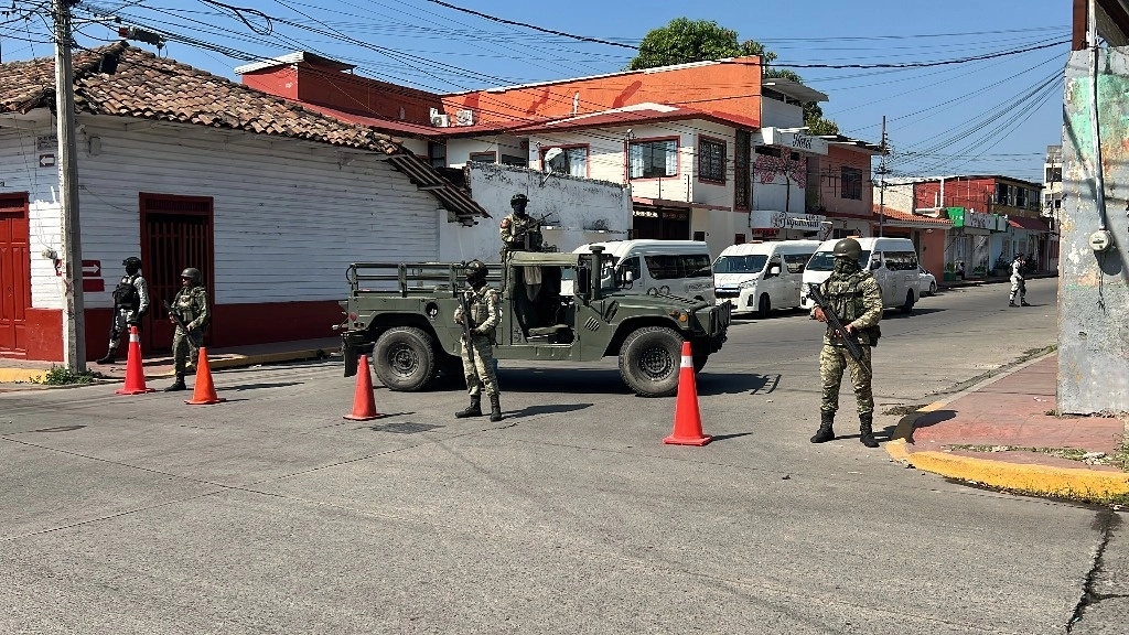 Un grupo de 28 migrantes de origen venezolano, entre ellos seis niños, fueron rescatado cuando fueron víctimas de un secuestro exprés en Chiapas. Foto Édgar H. Clemente