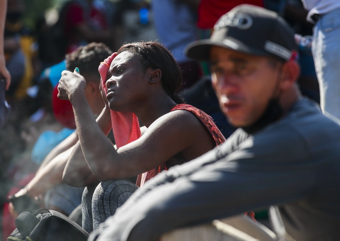 Migrantes hondureños, haitianos y cubanos en Tapachula, Chiapas. Foto Víctor Camacho / Archivo