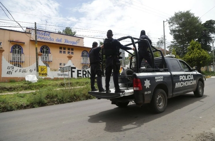 Patrullaje en Uruapan, Michoacán. Foto 'La Jornada' / Archivo