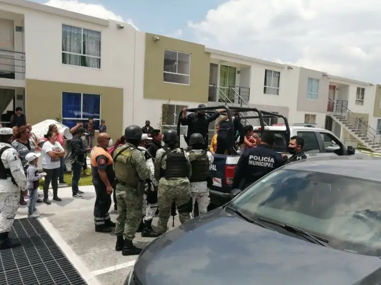 Policías pusieron en resguardo a los menores. Foto La Jornada