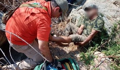 La policía del estado de Baja California apoyó con un helicóptero. Foto Cortesía INM