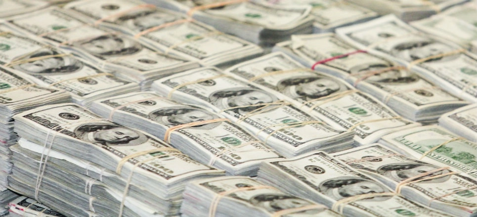 El Banco de México informó que en la semana recién concluida se registró un aumento de 12 mil 238 millones de dólares –99 de cada 100 se deben a la asignación del FMI— en la reserva internacional; y con ello su saldo cerró en 205 mil 391 millones. Foto Cuartoscuro / Archivo