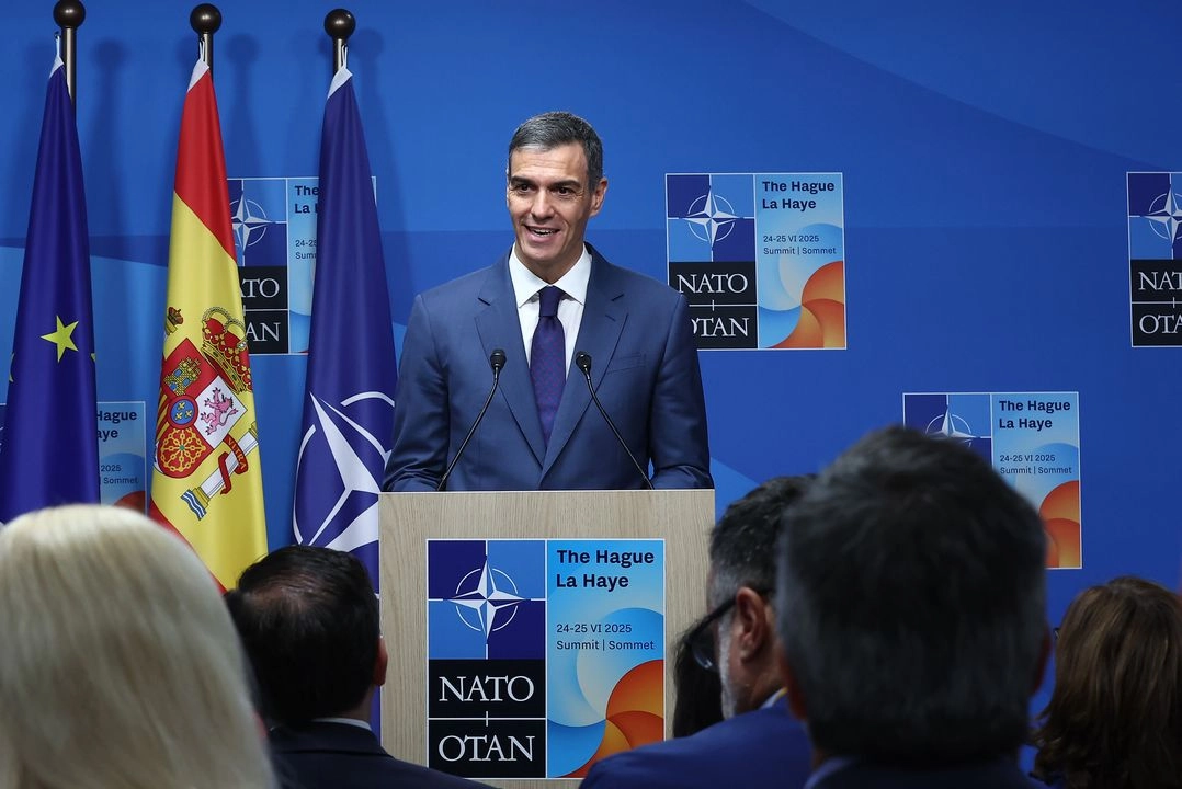 El presidente del gobierno español, Pedro Sánchez, durante una rueda de prensa en el marco de la cumbre de la OTAN. Foto