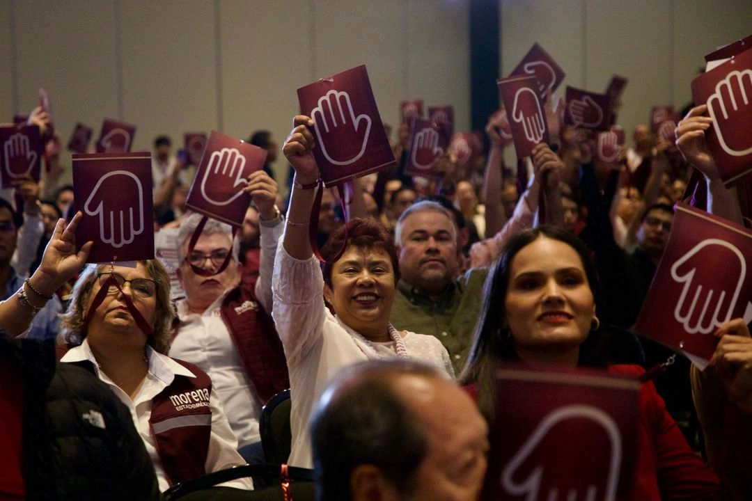 Militantes de Morena votan en una Sesión Ordinaria del Consejo Nacional, en mayo pasado. 