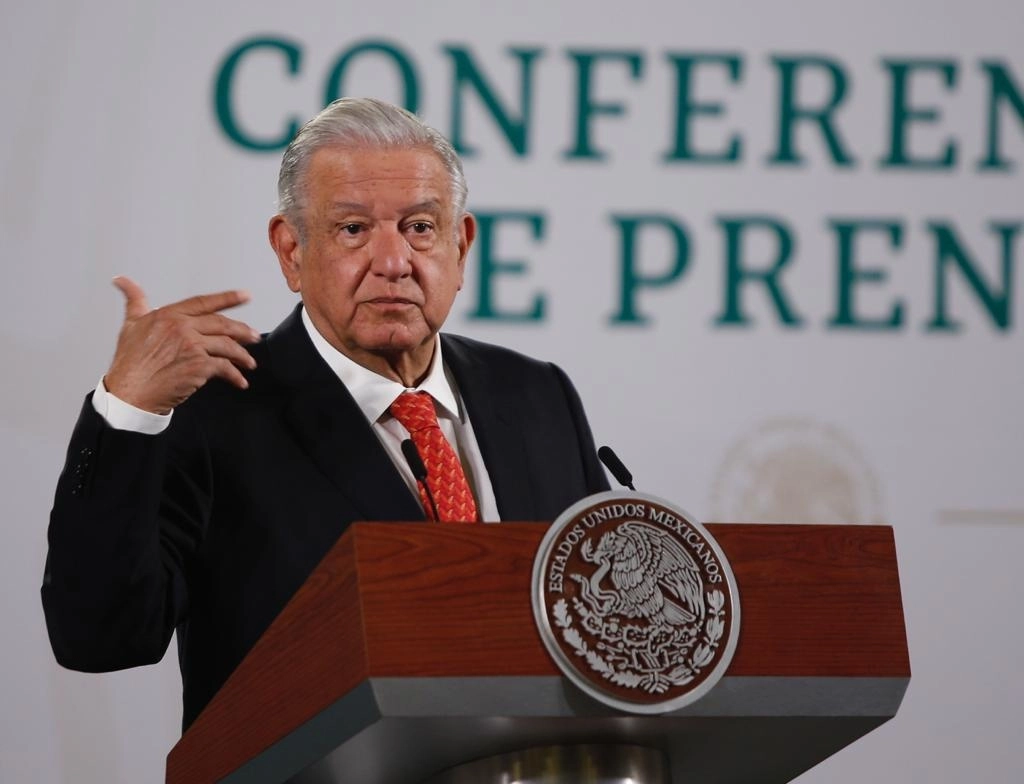 El presidente de México, Andrés Manuel López Obrador, durante su conferencia matutina en Palacio Nacional, en la Ciudad de México, el 19 de octubre de 2021. Foto Guillermo Sologuren