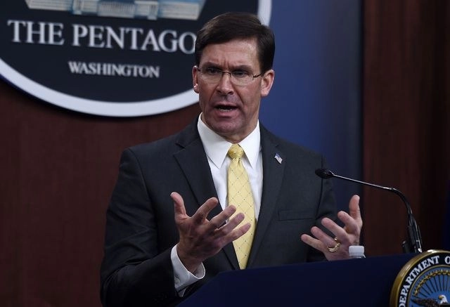 El secretario de Defensa, Mark Esper, anunció que Estados Unidos reducirá su presencia militar en Alemania en 11 mil 900 soldados. Foto Afp 
