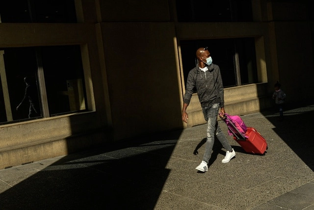 En una calle de Santiago, en Chile. Foto Xinhua