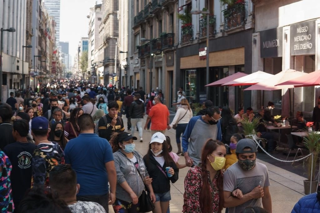 Construir los (nuevos) valores que expliquen mejor los tiempos democráticos es una tarea prioritaria que nos involucra a todos. Foto Pablo Ramos /Archivo