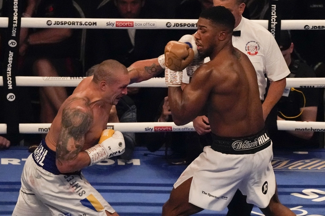 
Oleksandr Osyk venció en septiembre de 2021 a Anthony Joshua y se coronó  campeón de los completos de la AMB, OMB e IFB. Foto Ap / Archivo