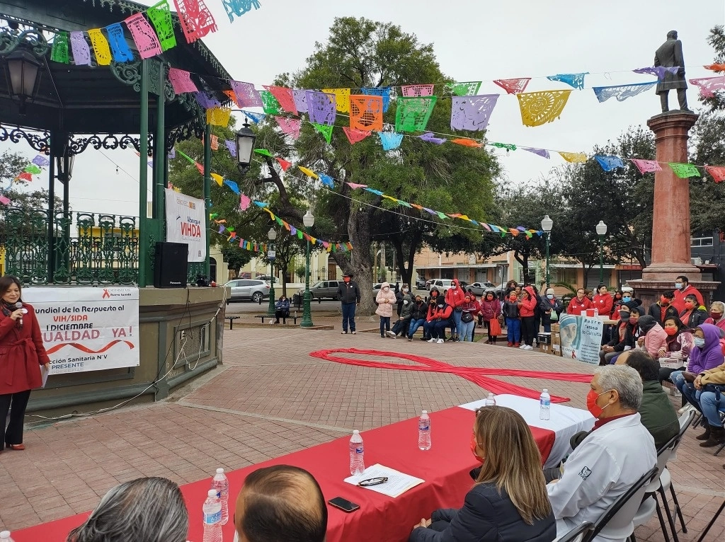 El informe destaca la importancia de mantener el control y la prevención continua para mejorar la calidad de vida de las personas afectadas y reducir la mortalidad asociada al VIH-SIDA. Foto Facebook Capasits Nuevo Laredo/Archivo 