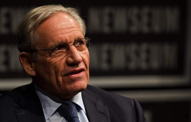 Bob Woodward, periodista del ‘Washington Post’, quien junto con Carl Bernstein reportó el escándalo ‘Watergate’, que culminó con la renuncia del presidente estadunidense Richard Nixon. Foto Afp / Archivo