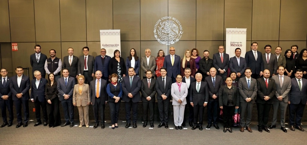 La secretaria de Gobernación, Rosa Icela Rodríguez, se reunió con secretarios de gobierno y representantes de las 32 entidades de México. Foto Tomada de X @rosaicela_