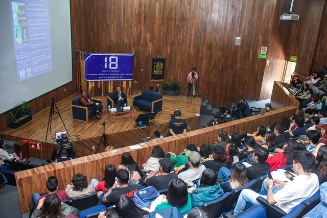 Auditorio en la FES Acatlán. Foto de su perfil de X