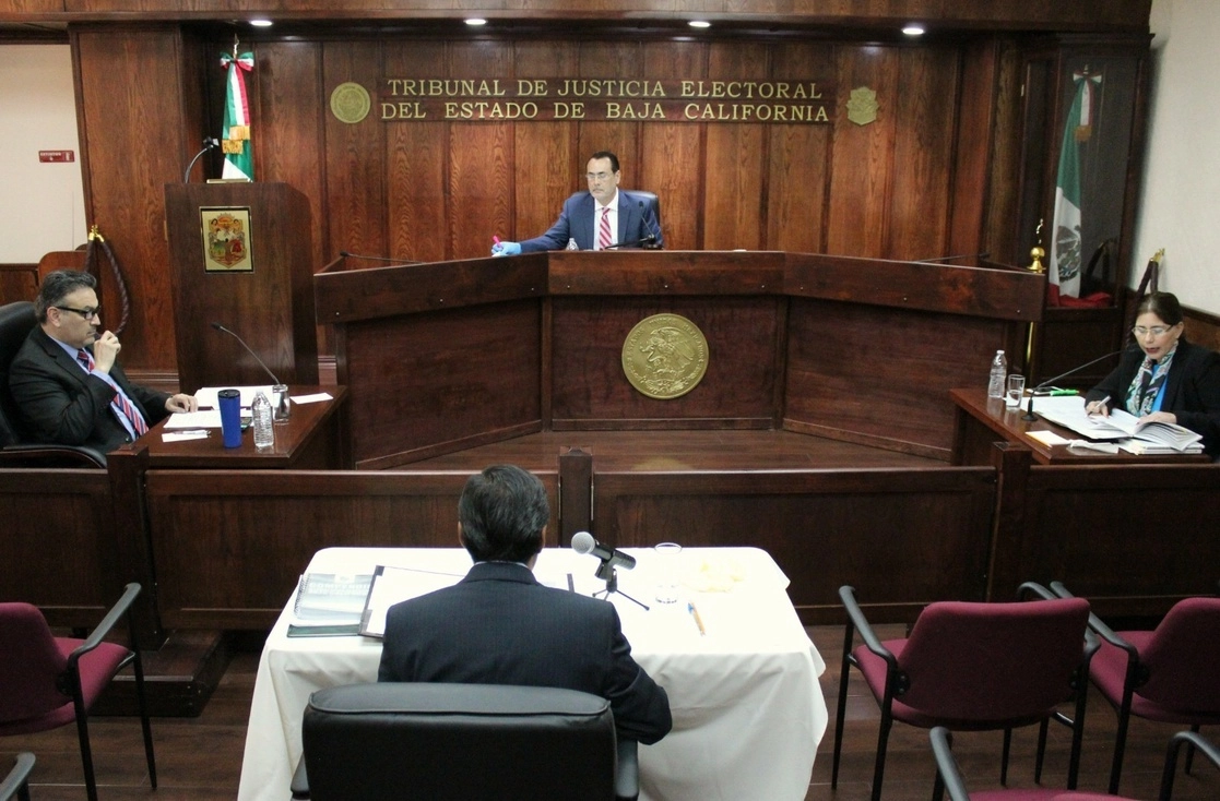 En imagen de archivo, sala de sesiones del Tribunal de Justicia Electoral de Baja California. Foto tomada del Facebook del Tribunal