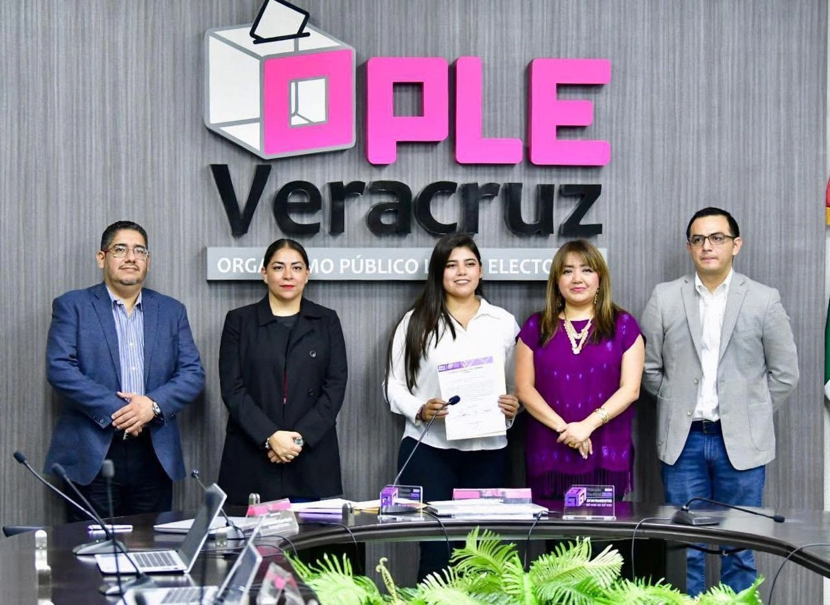 El Tribunal Electoral de Veracruz (TEV) revocó el triunfo de Movimiento Ciudadano (MC) en la elección municipal de Poza Rica y después de un recuento de votos se lo concedió a Janeth Adanely Rodríguez Rodríguez, candidata de la coalición Sigamos Haciendo Historia (Morena-PVEM). Foto 