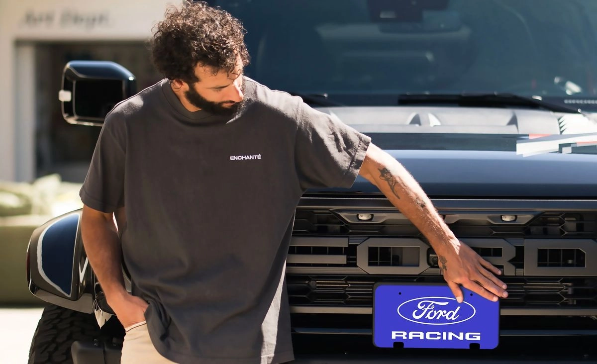 Ford oficializó a Daniel Ricciardo como su nueva imagen en las competencias a nivel mundial, centrando sus esfuerzos en la Ford Raptor en una primera etapa. Foto