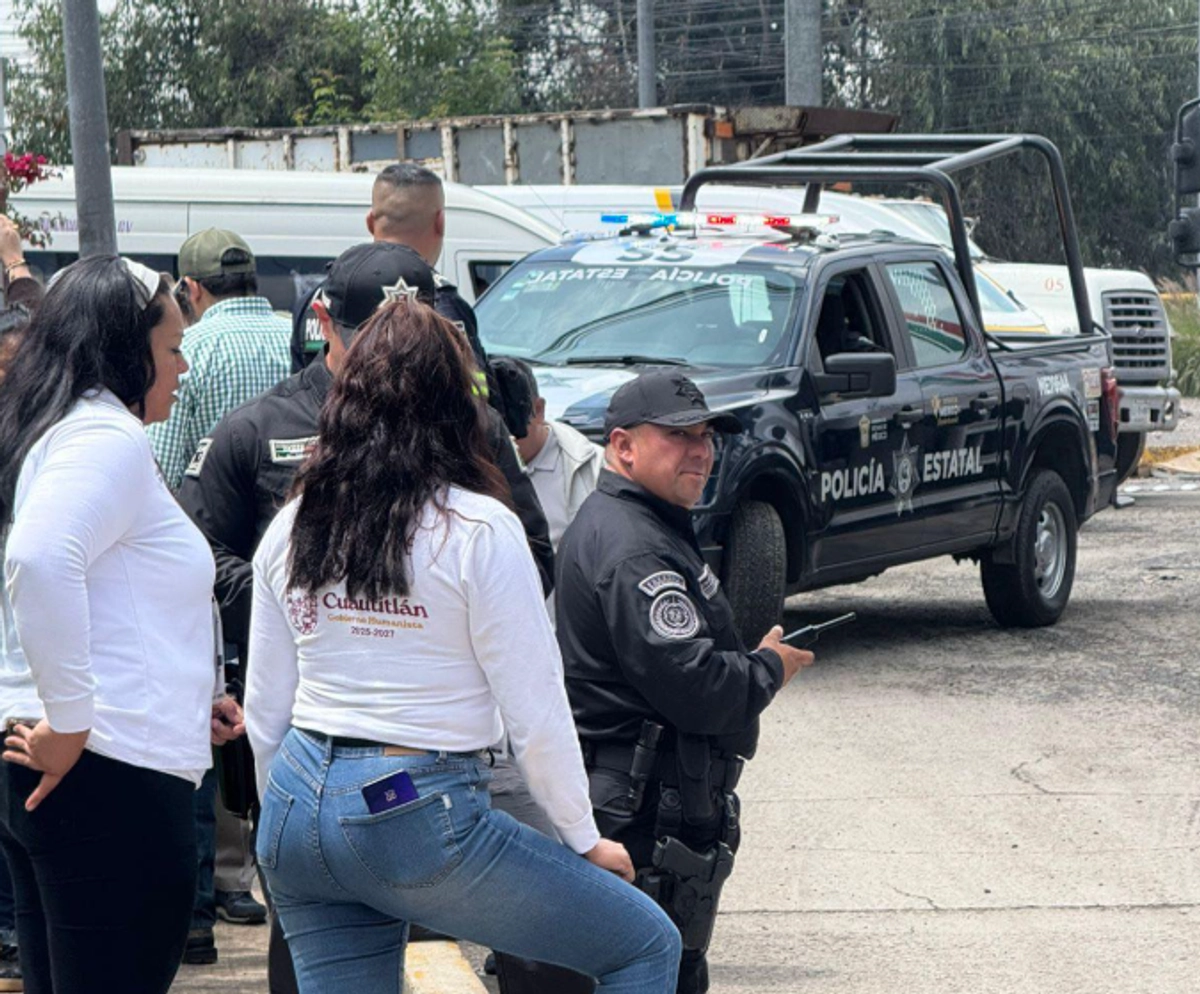 La alcaldía de Cuautitlán acusó que resultaron lesionados al menos dos policías con fracturas en pies y manos. Foto tomada de