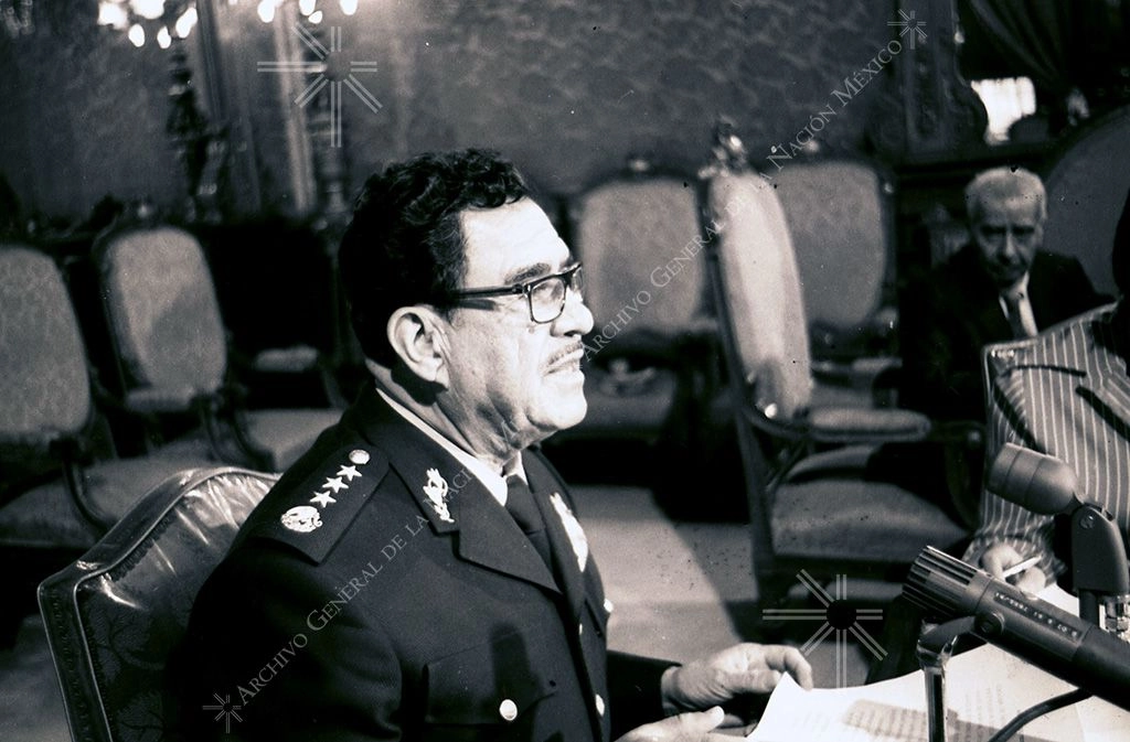 El general José Hermenegildo Cuenca Díaz, secretario de la Defensa Nacional, de de 1970 a 1976.  