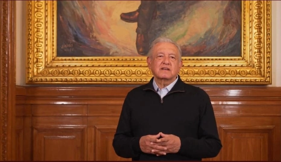 El presidente Andrés Manuel López Obrador rinde homenaje a Emiliano Zapata el 10 de abril de 2022. Imagen tomada de la cuenta de Twitter @lopezobrador_