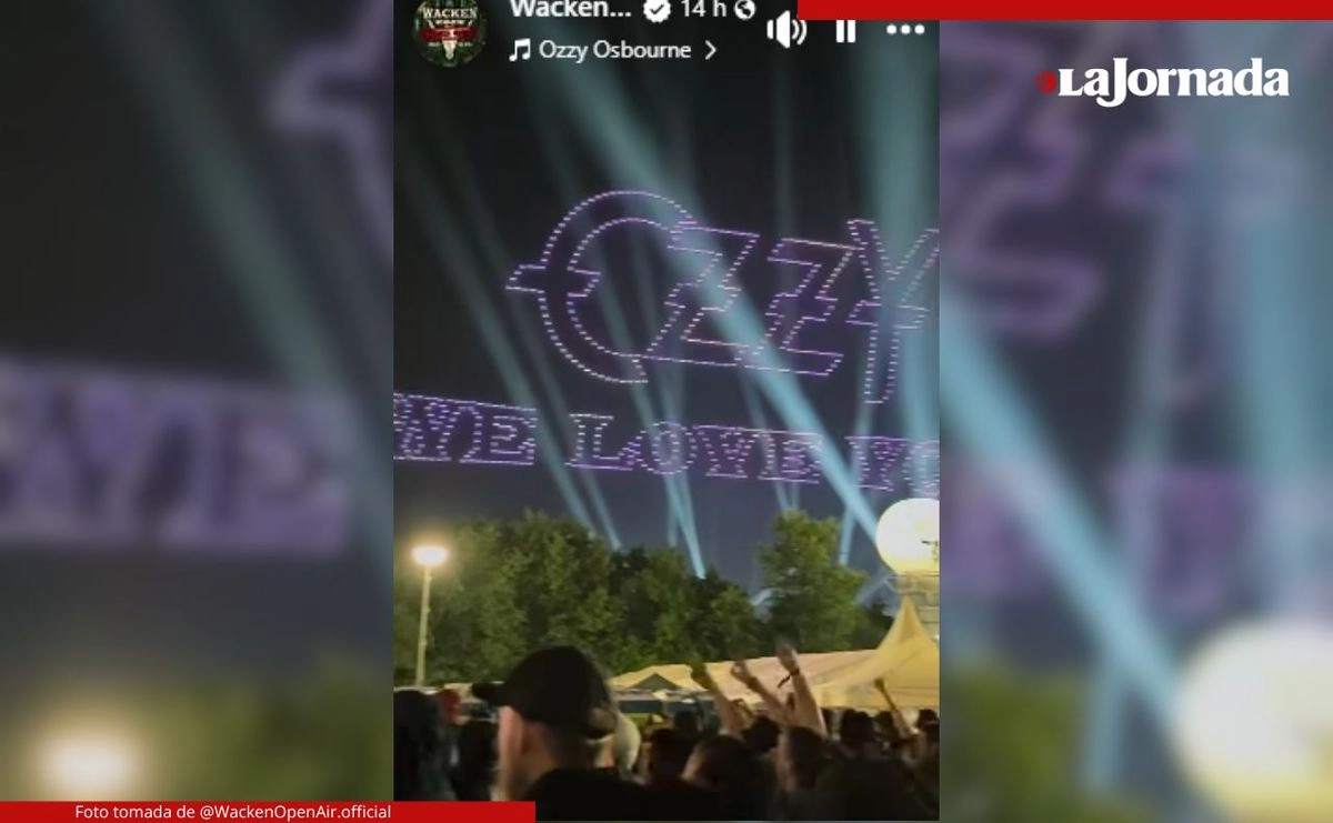 Las palabras "Ozzy, te queremos" iluminaron el cielo nocturno tras la última actuación ya en la madrugada del sábado.