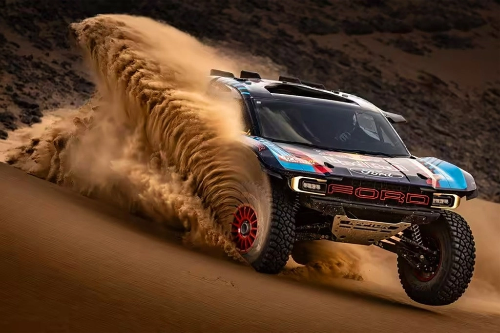 Nani Roma evitó que Ford se fuera en blanco este año al ganar la décima etapa. Cortesía Ford Performance 
