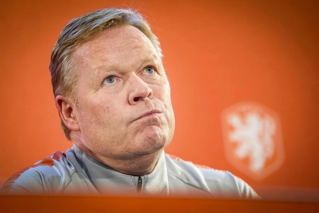 Ronald Koeman, director técnico de la selección de futbol de Holanda fue intervenido quirúrgicamente. Foto Afp