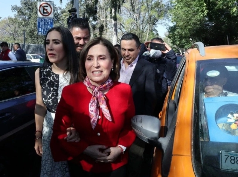 Rosario Robles, tras una audiencia en el Reclusorio Sur, en febrero de 2023. Foto Alfredo Domínguez

