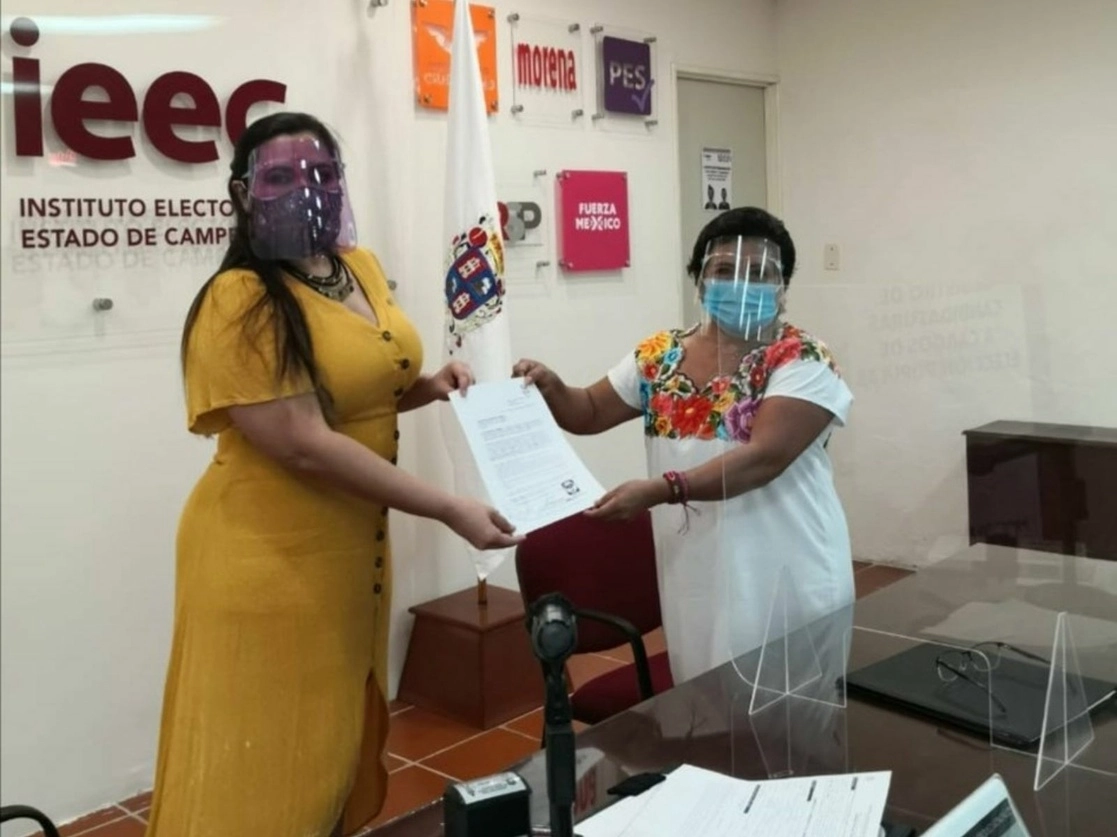 El partido Redes Sociales Progresistas registró como su candidata a la gubernatura a la lideresa ex priísta María Magdalena Cocom Arbez, el 12 de marzo de 2021. Foto tomada del Twitter de @IEECampeche