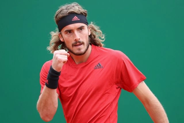 El griego Stefanos Tsitsipas se impuso al británico Daniel Evans por 6-2, 6-1. Foto Afp