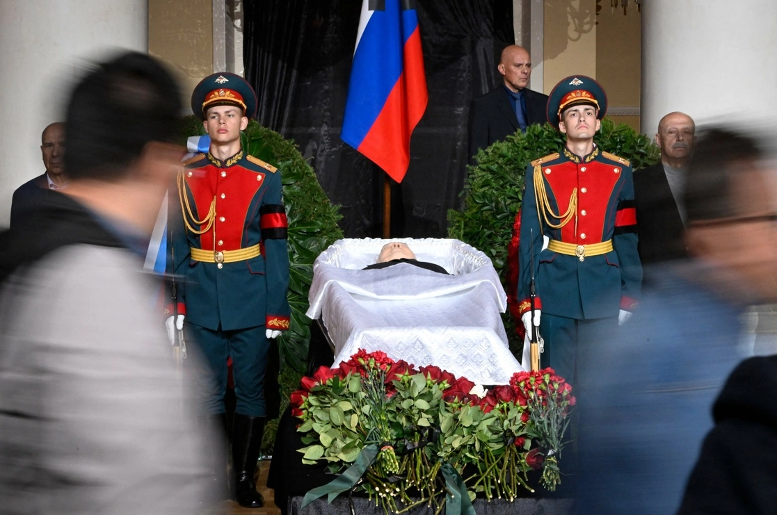 Guardia de honor durante las exequias del ex líder soviético Mijail Gorbachov en Moscú, Rusia. Foto Afp.