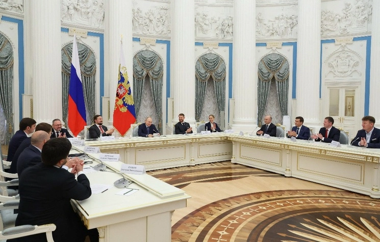 El presidente ruso, Vladimir Putin, en el Kremlin de Moscú. Foto Afp