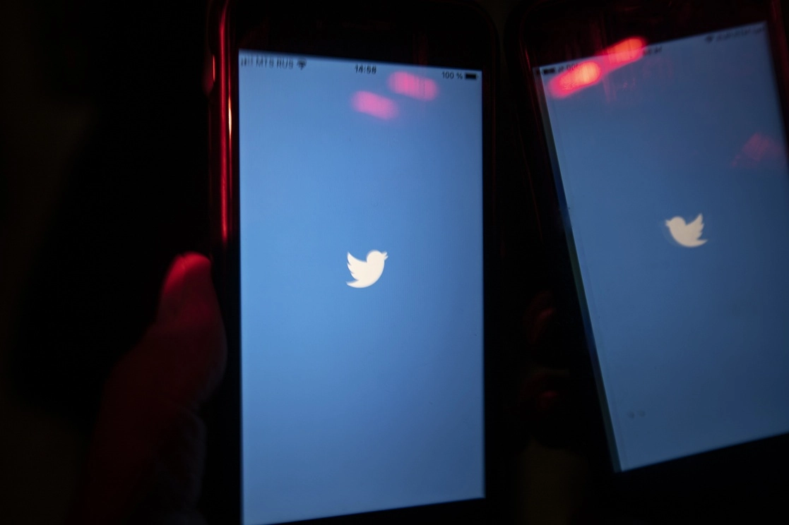 El servicio de Twitter en Rusia ha sido ralentizado por permitir la publicación de contenidos violentos y relacionados al suicidio, el 10 de marzo de 2021. Foto Ap
