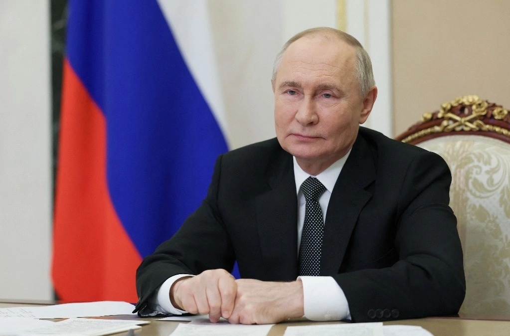 Prevén el presidente de Rusia, Vladimir Putin, exprese su opinión sobre los comicios en EU en la sesión plenaria del Club Valdai de Discusión. Foto Afp