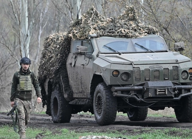 Todavía hace dos meses se estimaba que había más de 3 mil combatientes ucranios en cárceles rusas. Foto Afp