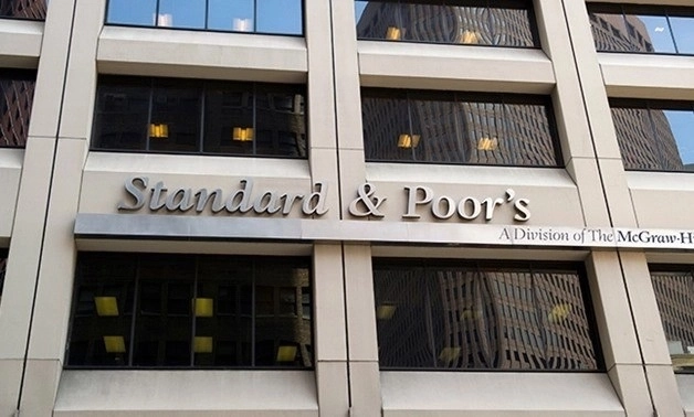 “De tal manera, subimos nuestra calificación crediticia de emisor de largo plazo en escala nacional de mxA- a mxA y la de corto plazo de mxA-2 a mxA-1 de Banca Mifel. La perspectiva es estable”, explicó S&P en un comunicado. Foto Afp/ Archivo 