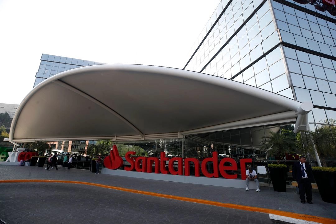 Corporativo de Santander en Santa Fe, Ciudad de México, el 7 de abril de 2025. Foto 