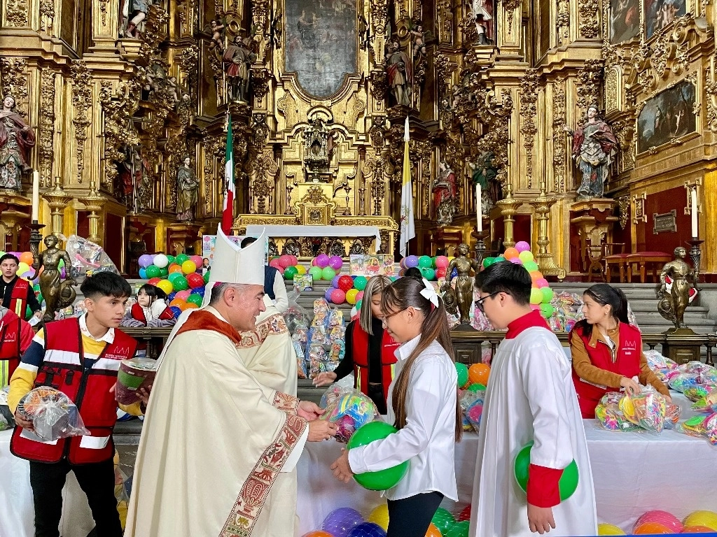 Misa dominical en Catedral Metropolitana en imagen de archivo. Foto Roberto García