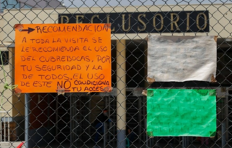 Exterior del Reclusorio Oriente en la Ciudad de México. Foto Víctor Camacho 