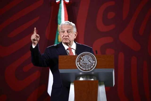 El presidente Andrés Manuel López Obrador durante conferencia de prensa matutina. Foto Luis Castillo 