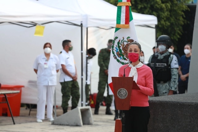 Claudia Sheinbaum, jefa de Gobierno en CDMX durante la aplicación de las primeras vacunas de Pfizer-BioNTech en el HGM, el pasado 24 de diciembre de 2020. Foto Luis Castillo 