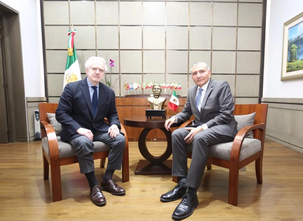 El Secretario de Gobernación, Adán Augusto López Hernández en reunión con Santiago Creel, presidente de la Comisión Política del PAN. Foto Presidencia