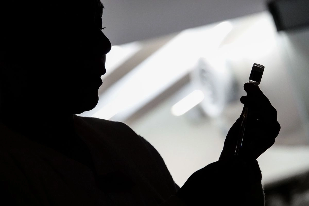 Según el secretario de Salud Héctor Raúl Pérez Gómez, ninguno de los casos es grave y se está muy lejos de los cientos de contagios y más de 20 muertes ocurridas en Chihuahua, que con mucho ocupa el primer lugar en los brotes de la enfermedad. Foto 
 