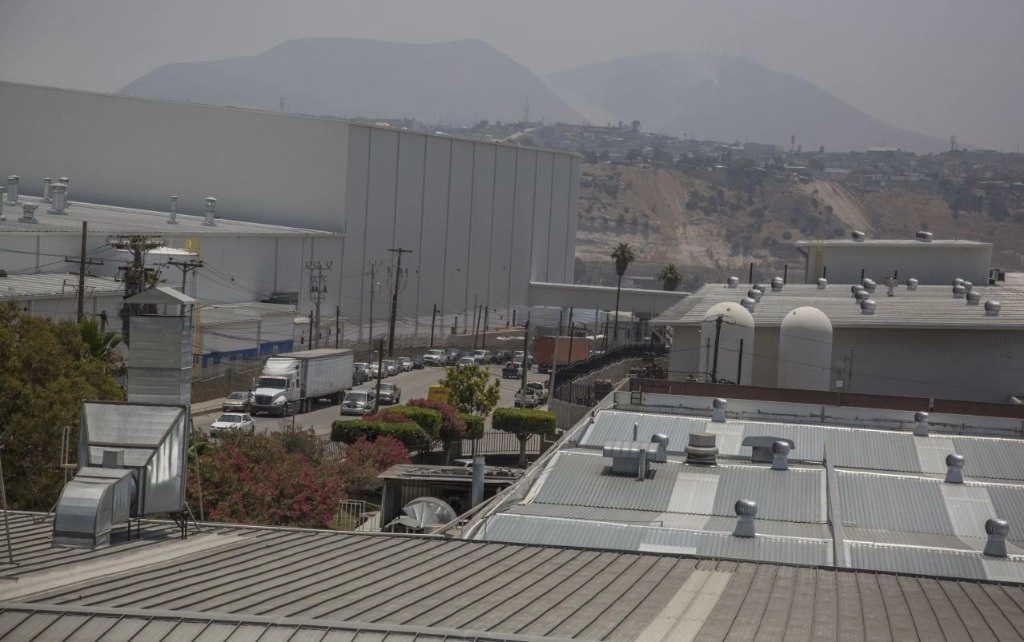 El SAT y el IRS renovaron un acuerdo para simplificar y facilitar el cumplimiento tributario de las empresas maquiladoras que operan en México. Foto Cuartoscuro / Archivo